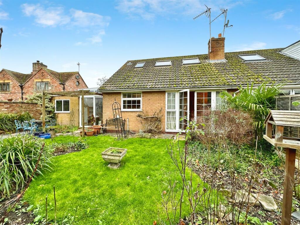 Additional property image - Moorfield Road, Alcester