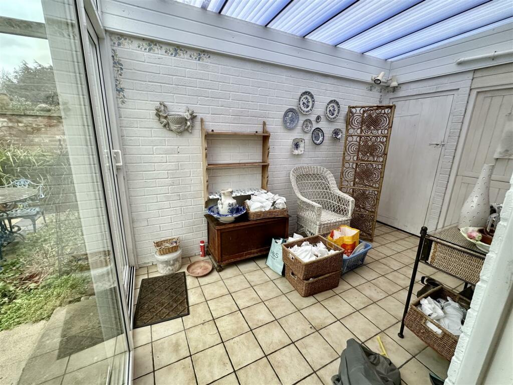 Additional property image - Moorfield Road, Alcester