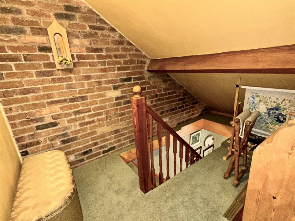 Additional property image - Moorfield Road, Alcester