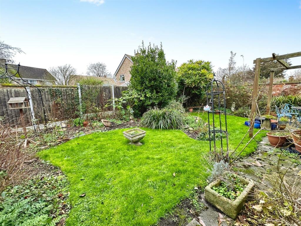 Additional property image - Moorfield Road, Alcester