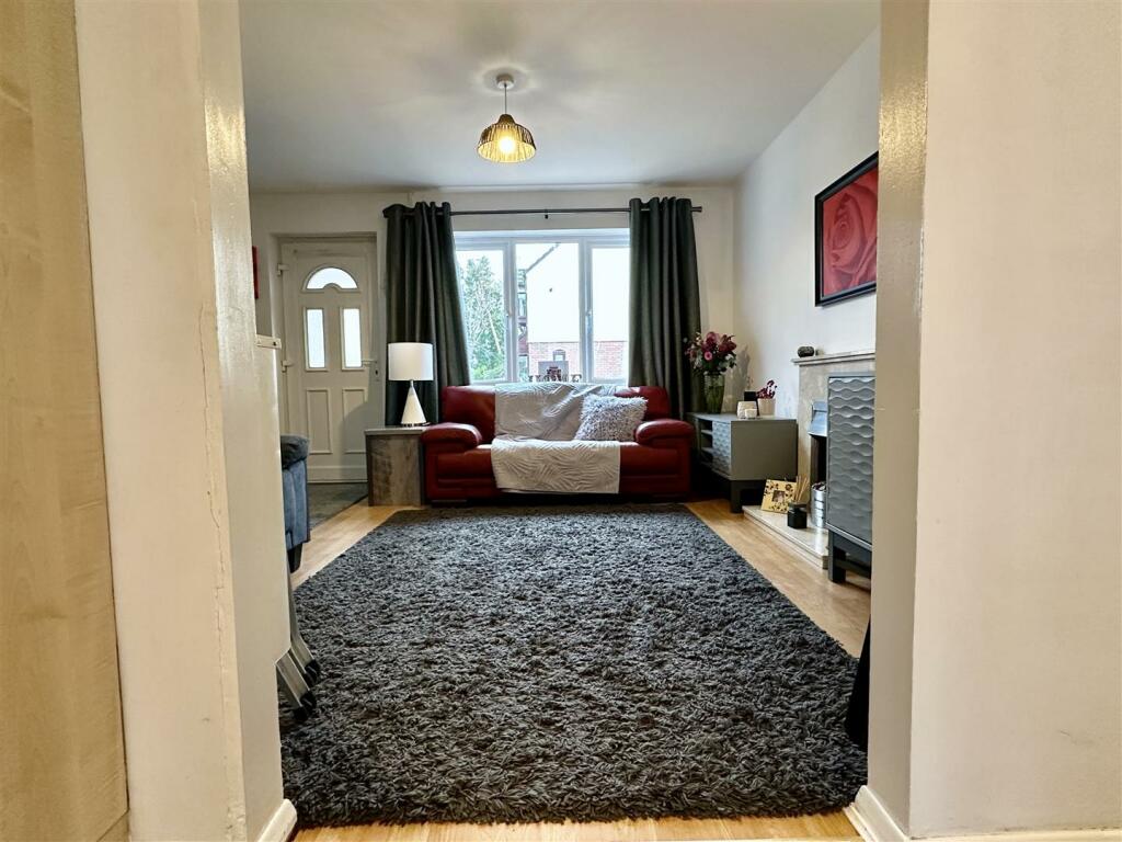 Additional property image - Willow Close, Alcester