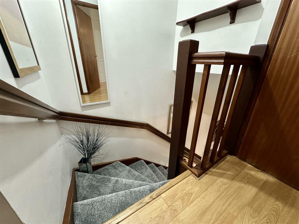 Additional property image - Willow Close, Alcester