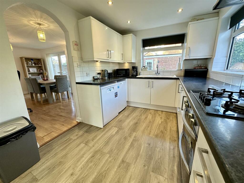 Additional property image - Fairwater Crescent, Alcester
