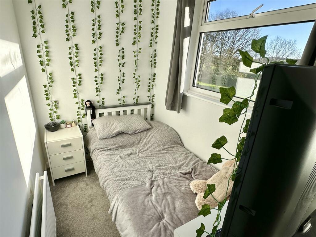Additional property image - Fairwater Crescent, Alcester