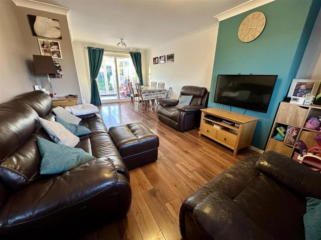 Additional property image - Avon Crescent, Alcester
