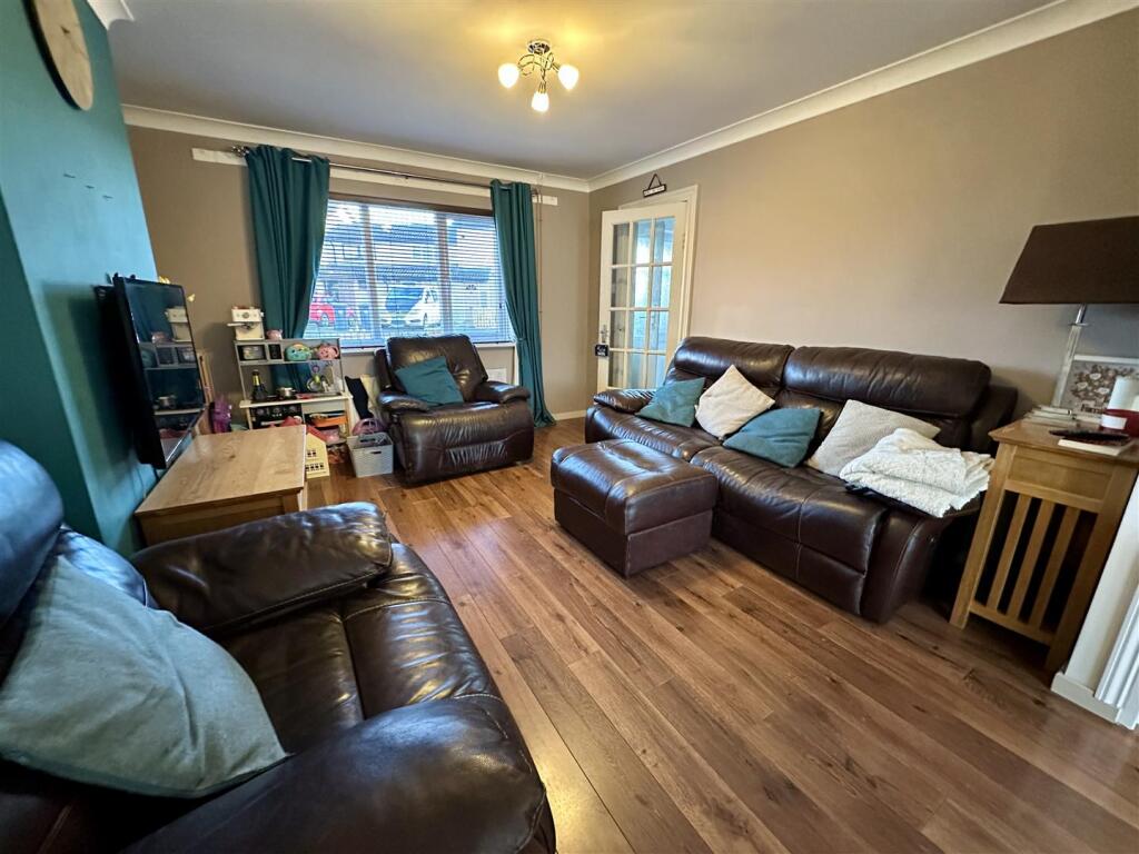 Additional property image - Avon Crescent, Alcester