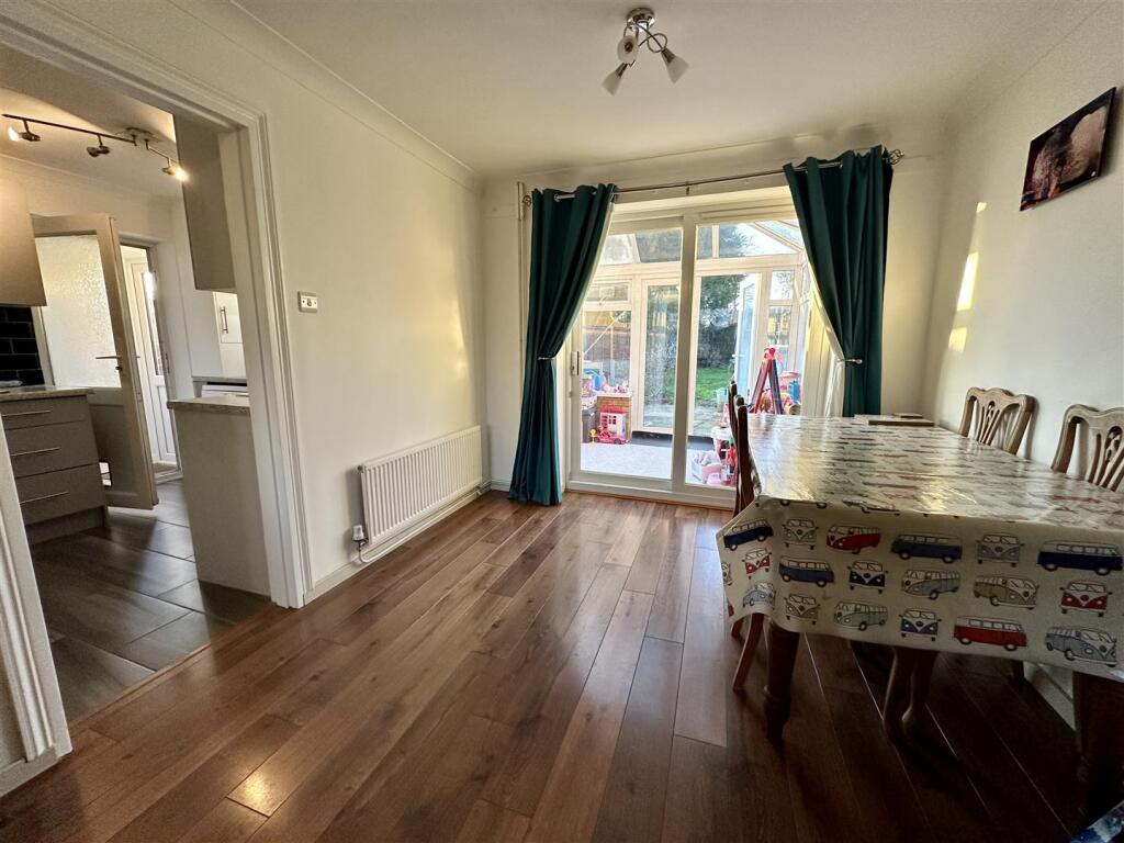 Additional property image - Avon Crescent, Alcester