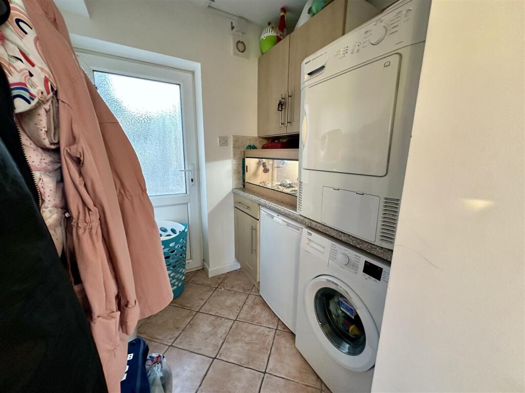 Additional property image - Avon Crescent, Alcester