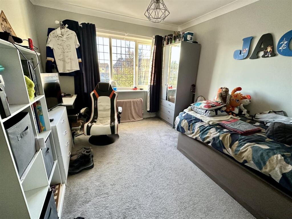 Additional property image - Avon Crescent, Alcester