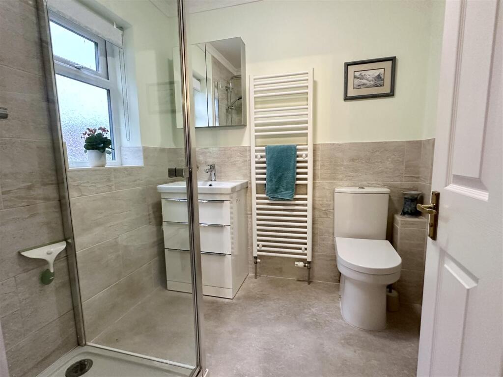 Additional property image - Holt Gardens, Studley