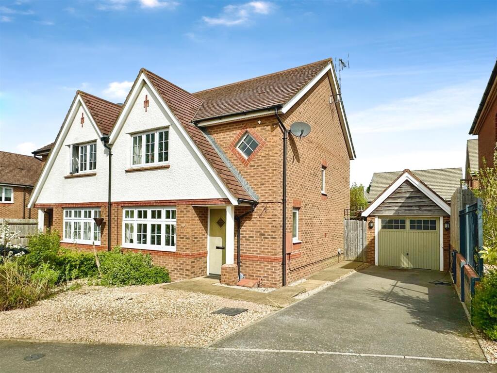 Main image of property: Glebe Road, Alcester