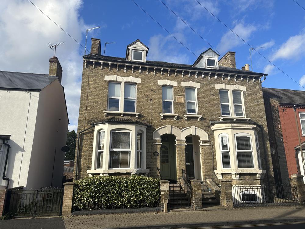 Main image of property: Alexander Place, Bedford, MK40