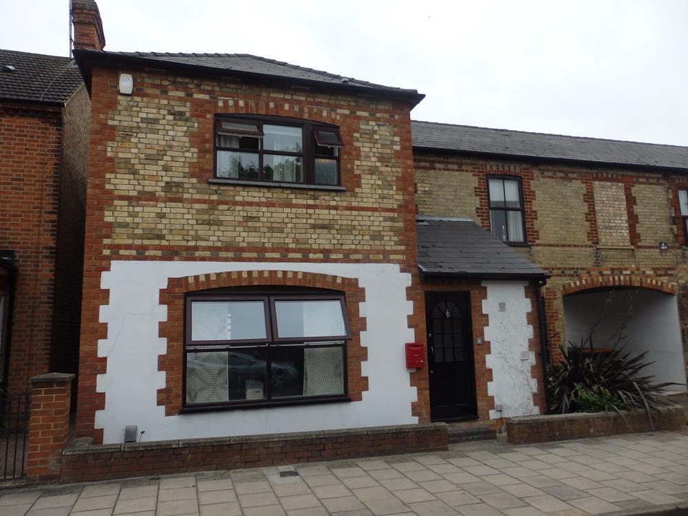 Main image of property: Flat The Old Mews, Clarendon Street, MK41