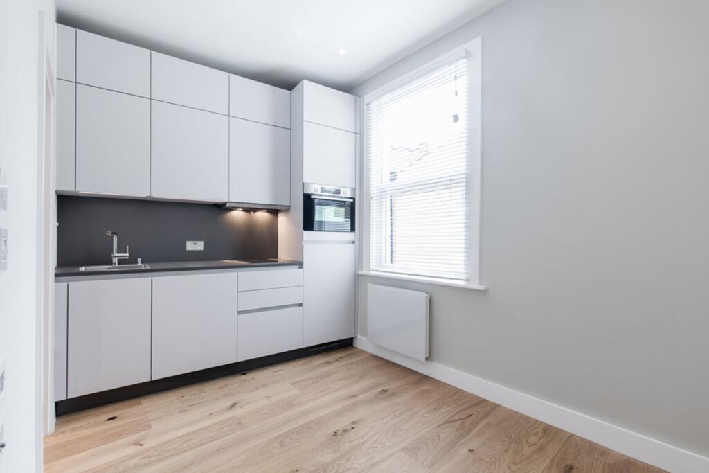 Main image of property: Flat 6 68 Arodene Road