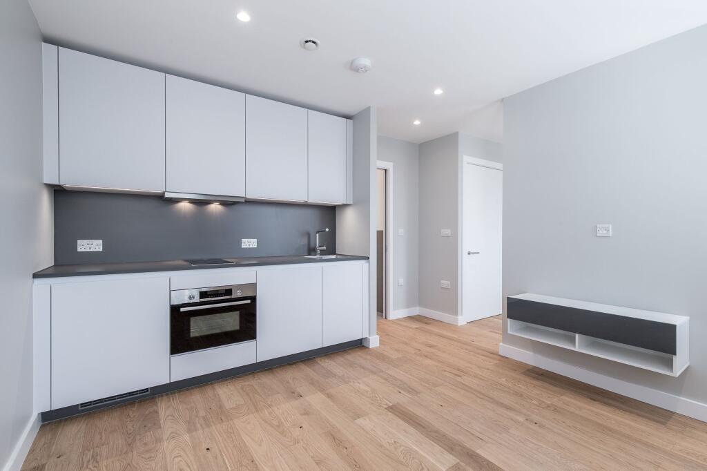 Main image of property: Flat 6 65 Argyle Road