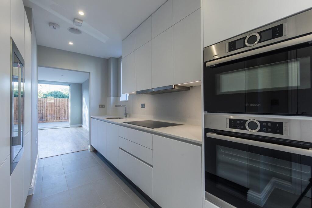 Main image of property: Viney Court 78 Kings Avenue