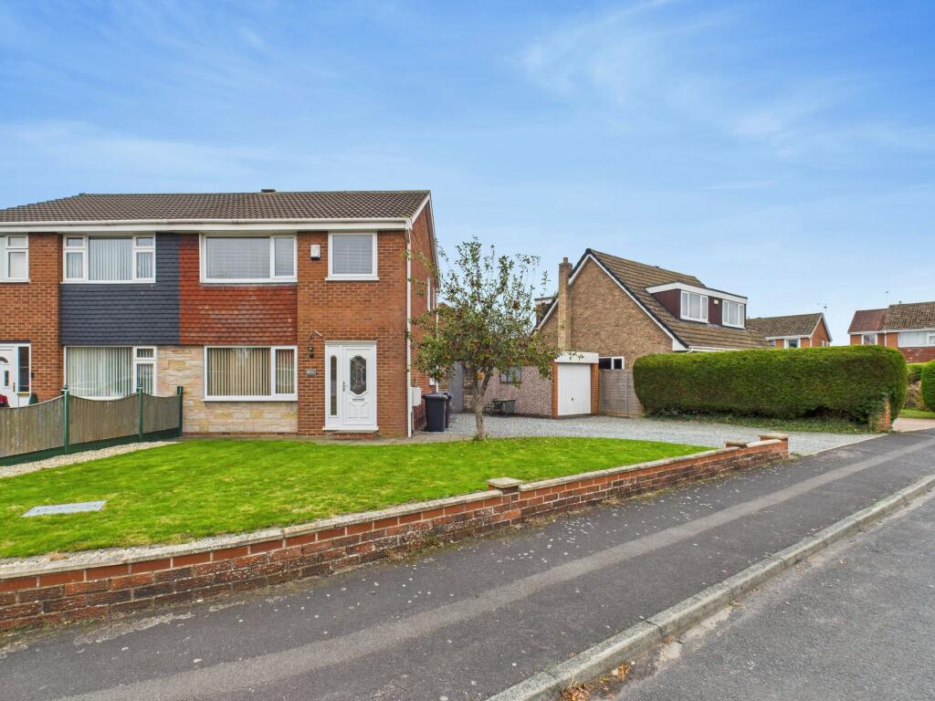 Main image of property: The Charters, Barlby, YO8