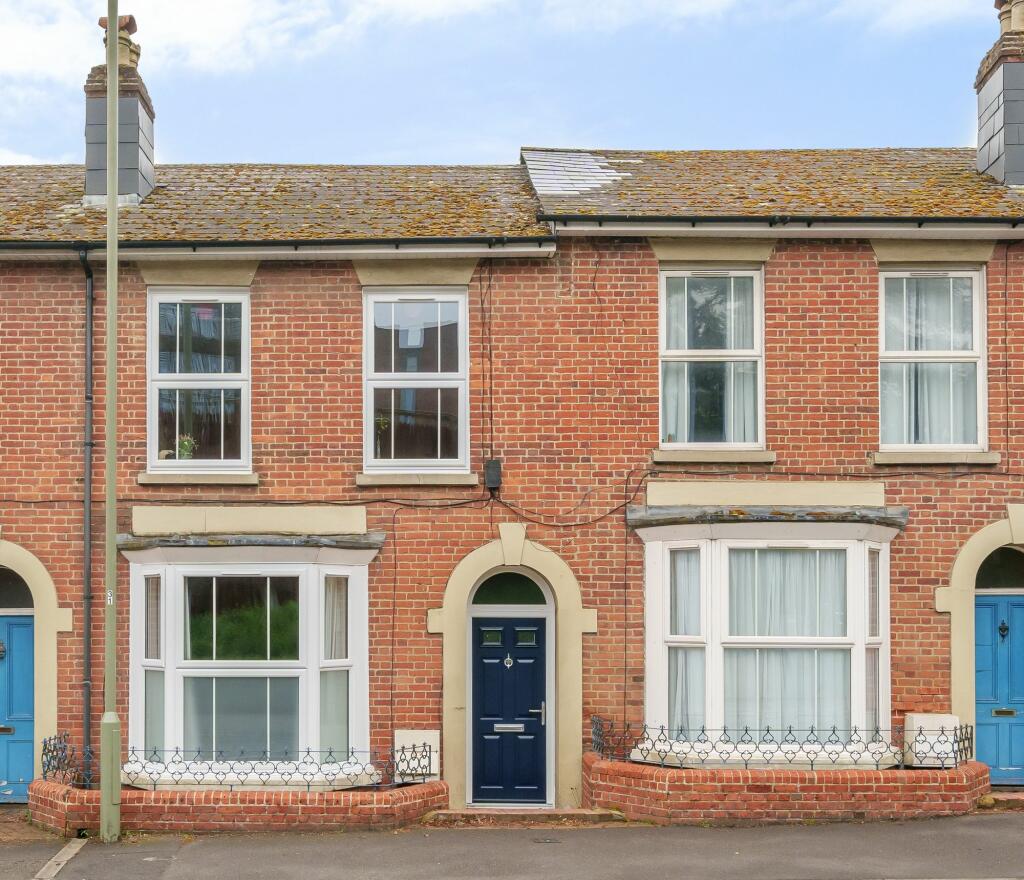 4 bedroom terraced house for sale in Romsey Road, Winchester, SO22