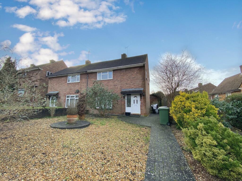 3 bedroom semi-detached house for rent in Longfield Road, Winchester, SO23