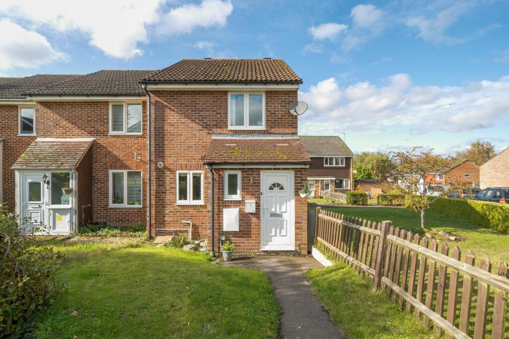 2 bedroom end of terrace house for sale in Havendale, Hedge End, SO30
