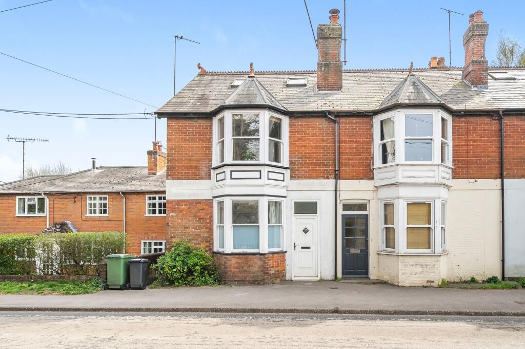 Main image of property: The Old Antiques Shop, 3 High Street, Twyford, SO21