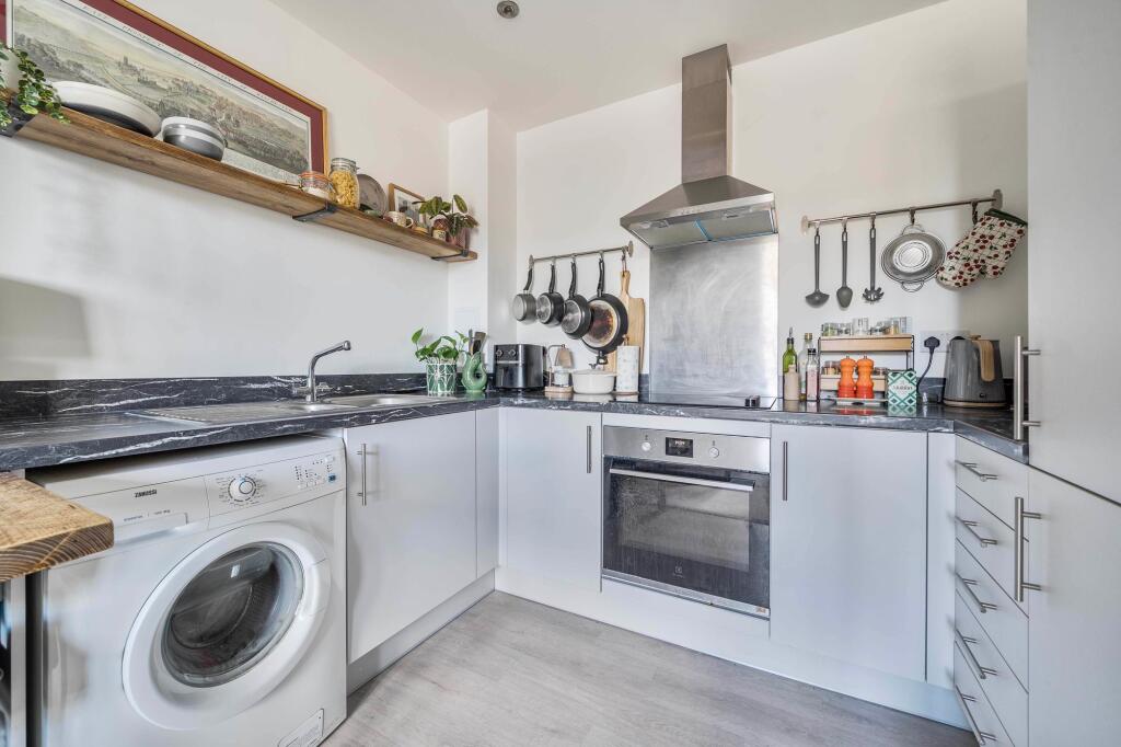 Main image of property: Fellowes Rise, Winchester, SO22