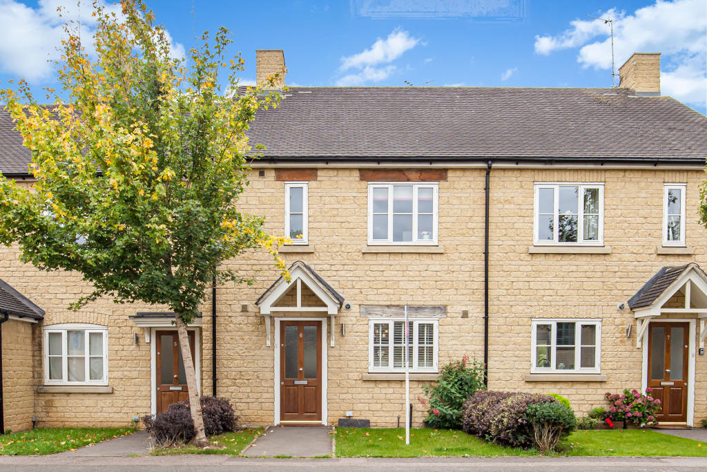 4 bedroom terraced house for sale in Crawley Road, Witney, Oxfordshire