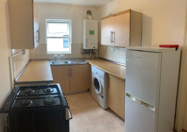1 bedroom apartment for rent in Ravenscourt, Richmond Road, Cardiff(City), CF24