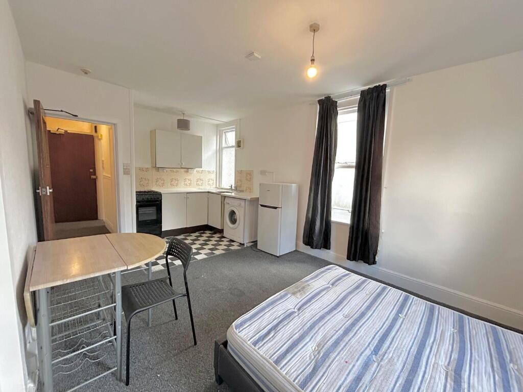 Main image of property: Glynrhondda Street, Cardiff(City), CF24