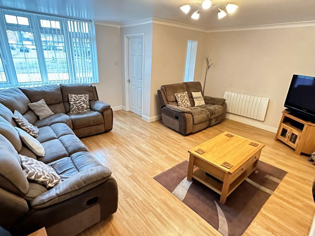 4 bedroom semidetached house for sale in 12 Disney Close, Stoney