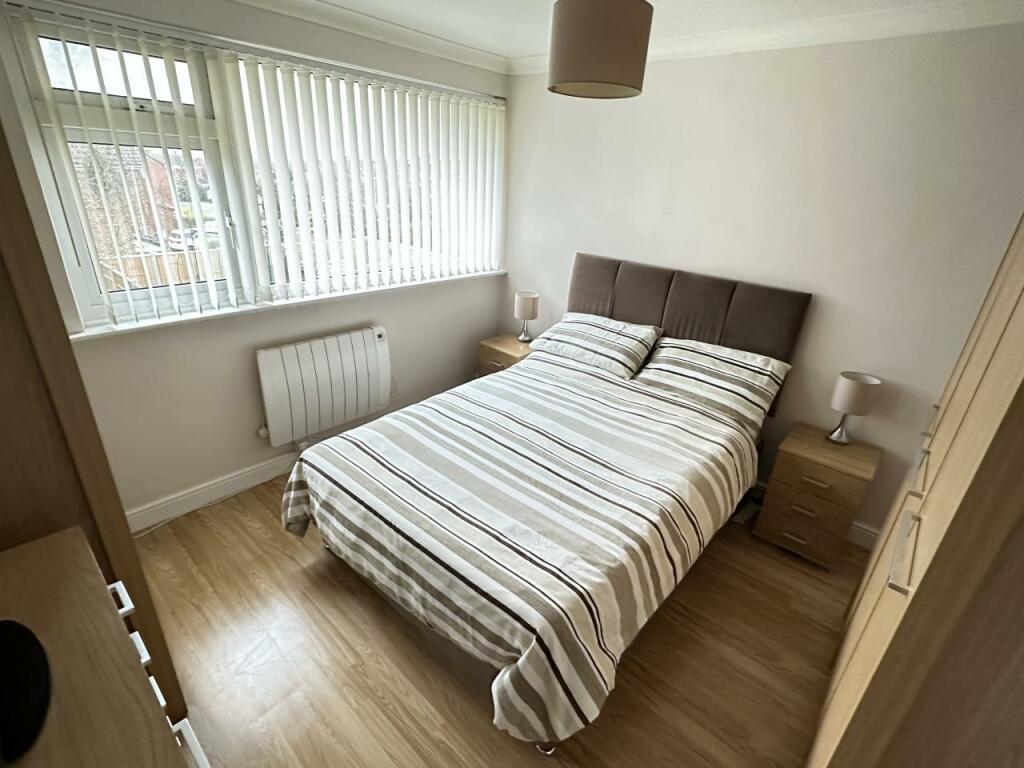 4 bedroom semidetached house for sale in 12 Disney Close, Stoney