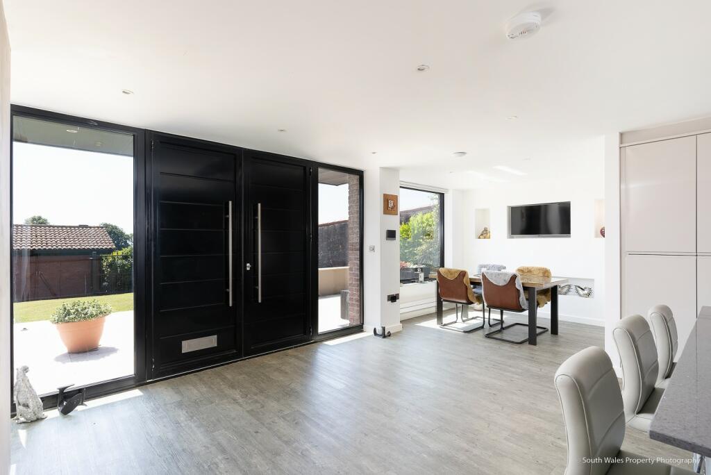 Additional property image - Old Orchard, 7 Merevale, Dinas Powys, The Vale Of Glamorgan. CF64 4HS