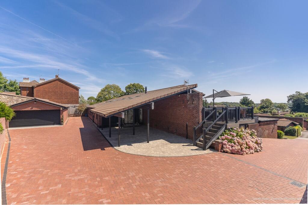 Additional property image - Old Orchard, 7 Merevale, Dinas Powys, The Vale Of Glamorgan. CF64 4HS