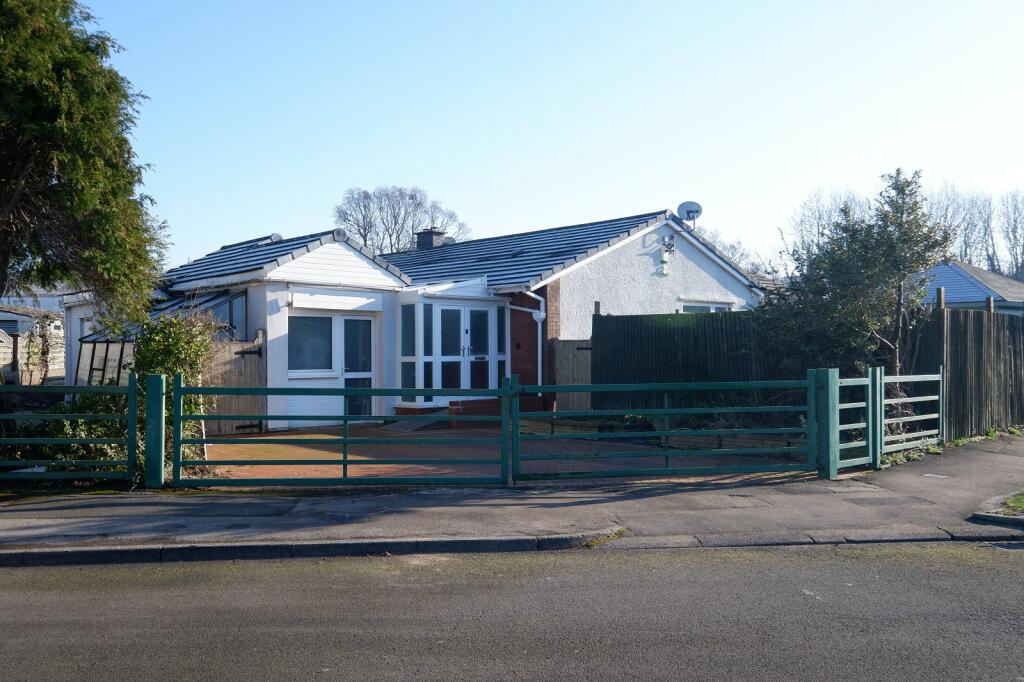 3 bedroom detached bungalow for sale in 2 Denbigh Road, Dinas Powys