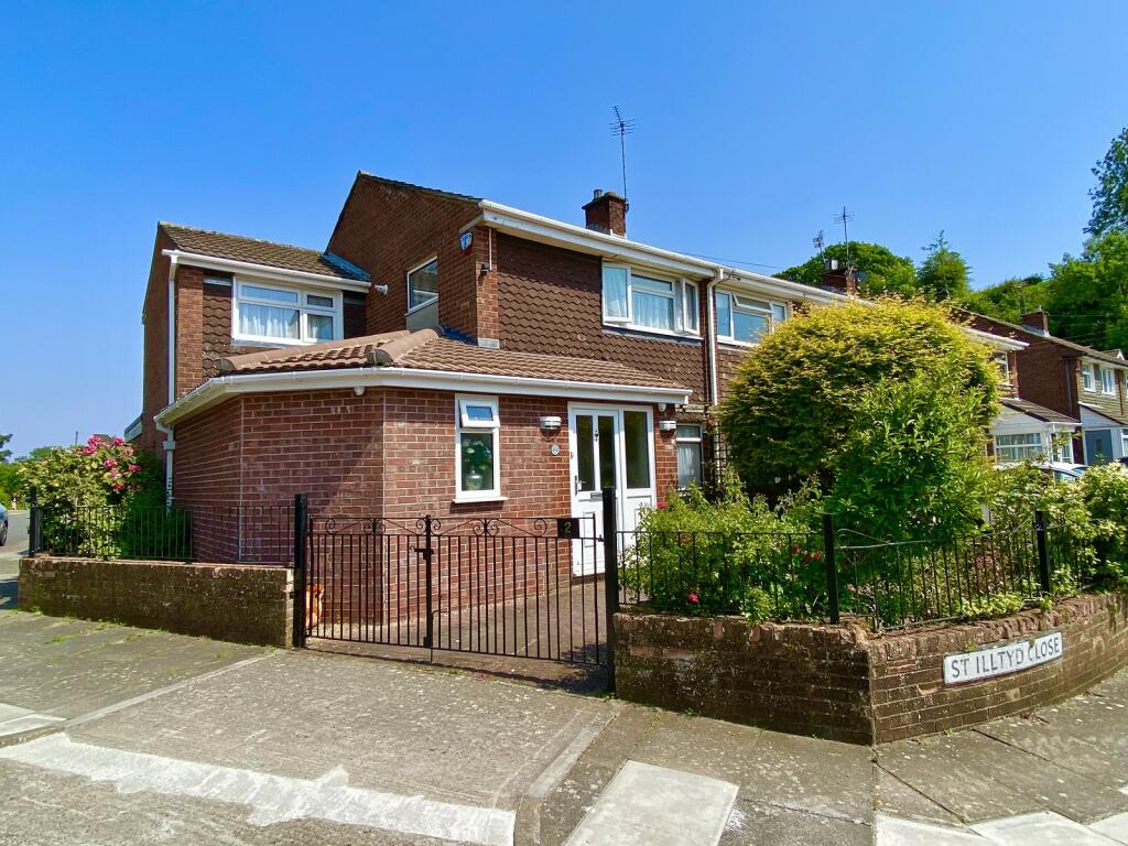 4 bedroom end of terrace house for sale in St Illtyd Close, Dinas Powys