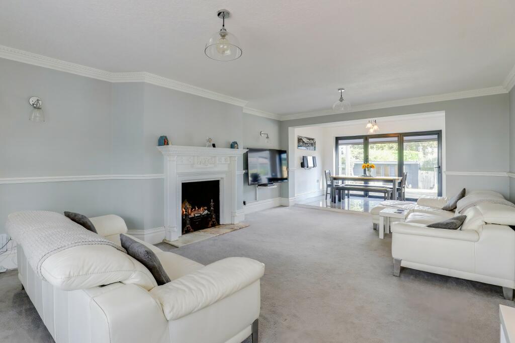 Additional property image - Highwalls Road, Dinas Powys, The Vale Of Glamorgan. CF64 4AJ