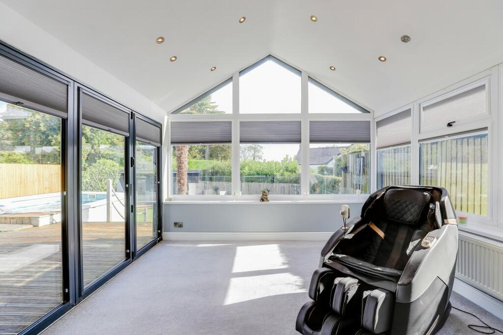 Additional property image - Highwalls Road, Dinas Powys, The Vale Of Glamorgan. CF64 4AJ