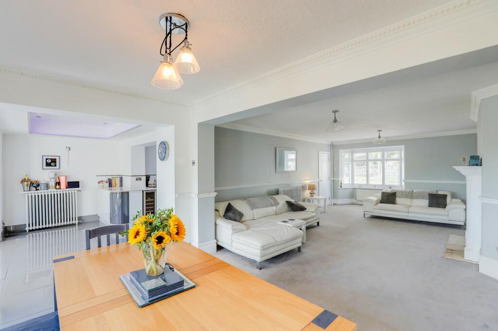 Additional property image - Highwalls Road, Dinas Powys, The Vale Of Glamorgan. CF64 4AJ