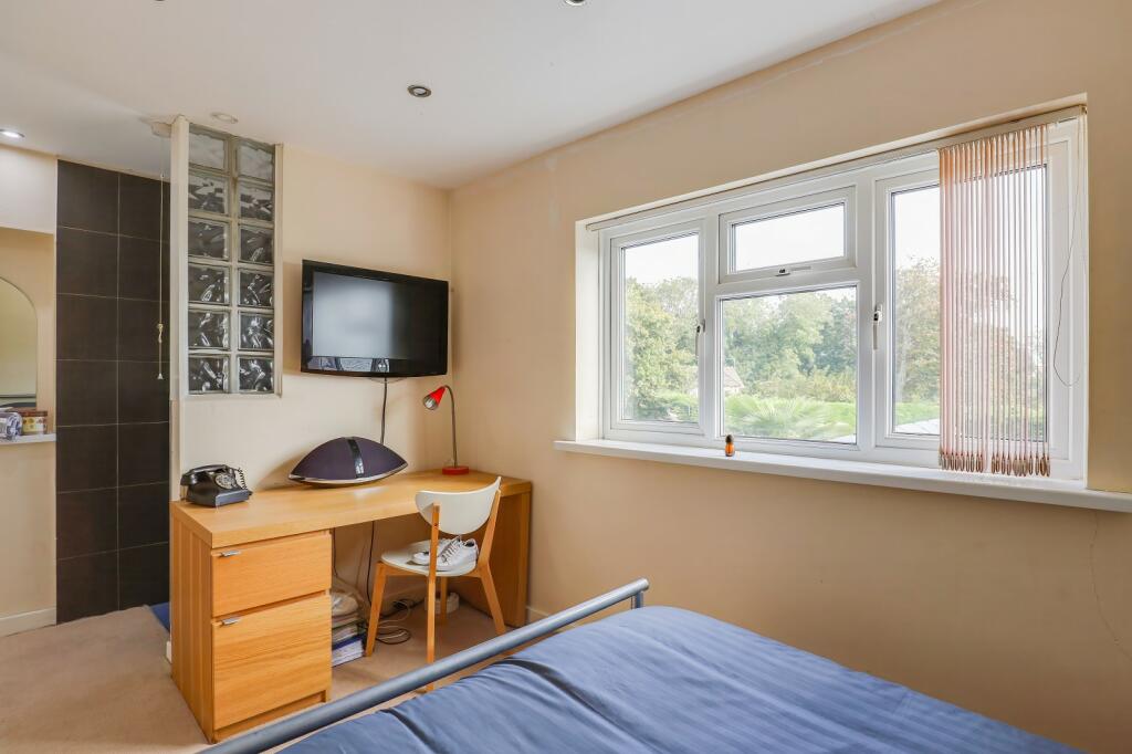 Additional property image - Highwalls Road, Dinas Powys, The Vale Of Glamorgan. CF64 4AJ