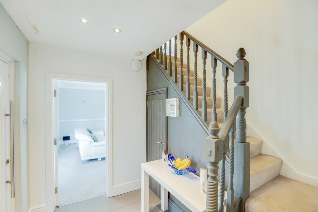 Additional property image - Highwalls Road, Dinas Powys, The Vale Of Glamorgan. CF64 4AJ