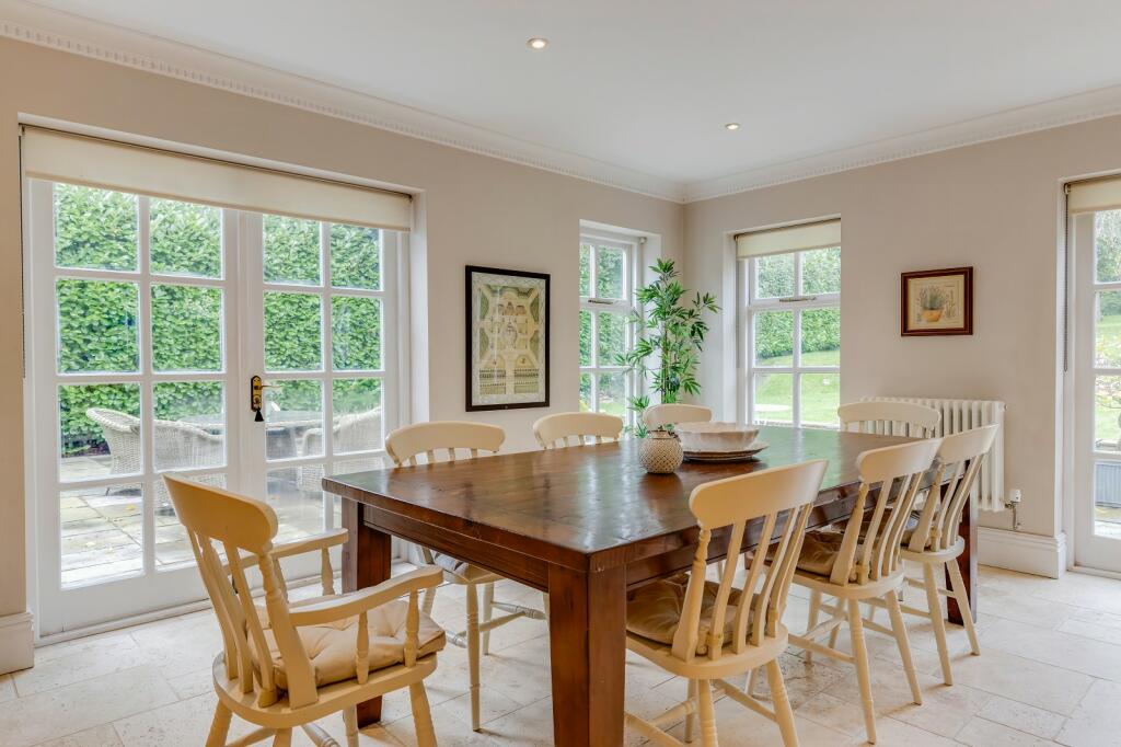 Additional property image - Rhiwgoed, Westra, Dinas Powys, The Vale Of Glamorgan. CF64 4HA