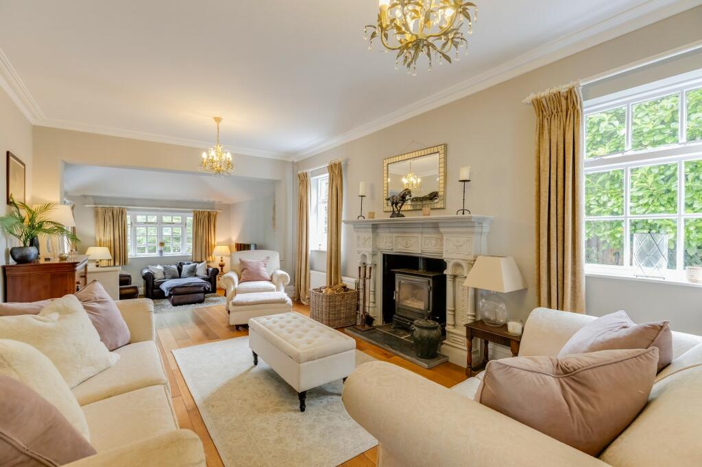 Additional property image - Rhiwgoed, Westra, Dinas Powys, The Vale Of Glamorgan. CF64 4HA
