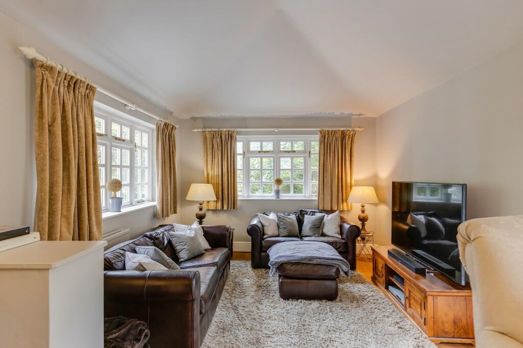 Additional property image - Rhiwgoed, Westra, Dinas Powys, The Vale Of Glamorgan. CF64 4HA