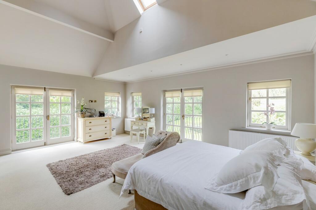 Additional property image - Rhiwgoed, Westra, Dinas Powys, The Vale Of Glamorgan. CF64 4HA