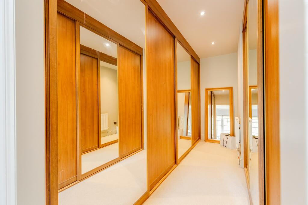 Additional property image - Rhiwgoed, Westra, Dinas Powys, The Vale Of Glamorgan. CF64 4HA