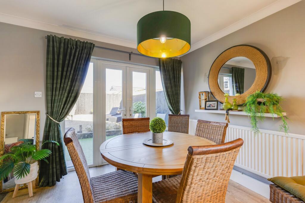 Additional property image - Conway Close, Dinas Powys, The Vale Of Glamorgan CF64 4PF