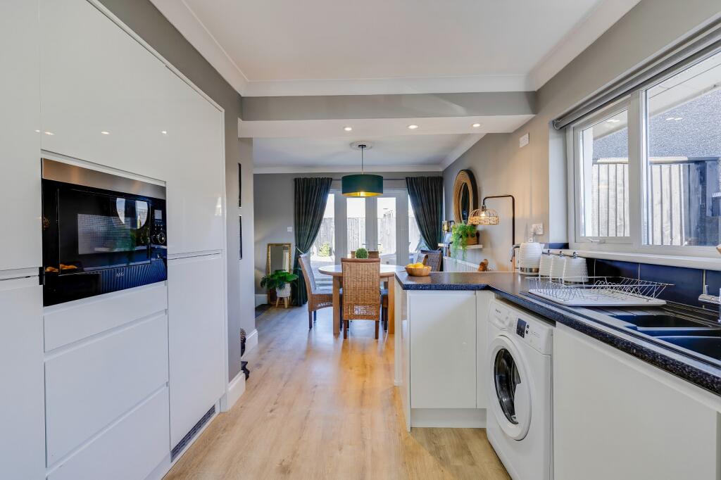 Additional property image - Conway Close, Dinas Powys, The Vale Of Glamorgan CF64 4PF