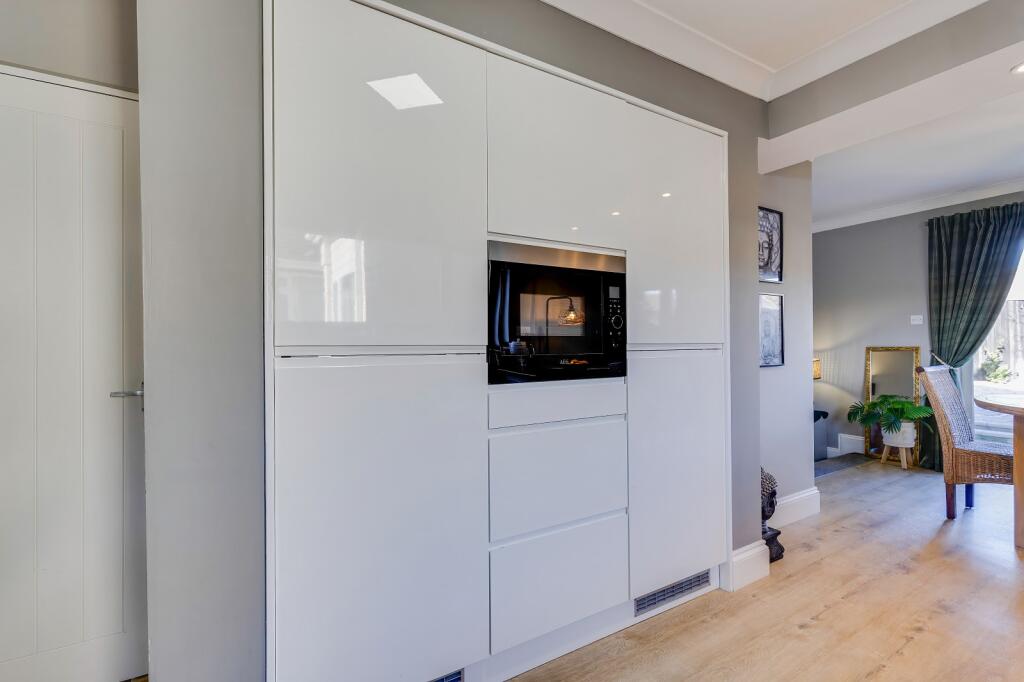 Additional property image - Conway Close, Dinas Powys, The Vale Of Glamorgan CF64 4PF