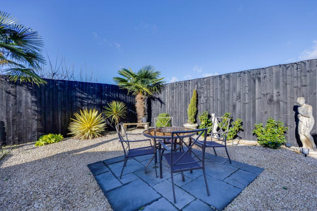 Additional property image - Conway Close, Dinas Powys, The Vale Of Glamorgan CF64 4PF