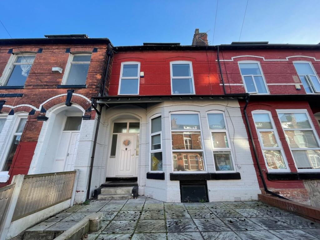 Main image of property: Ash Grove, Victoria Park, £135pppw